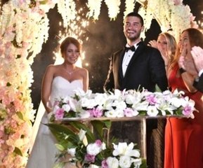 Ünlü Oyuncu Berk Oktay ve Merve Şarapçıoğlu Evlendi 🎉