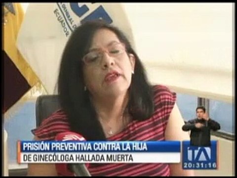 Orden de prisión para la hija de ginecóloga que fue encontrada muerta