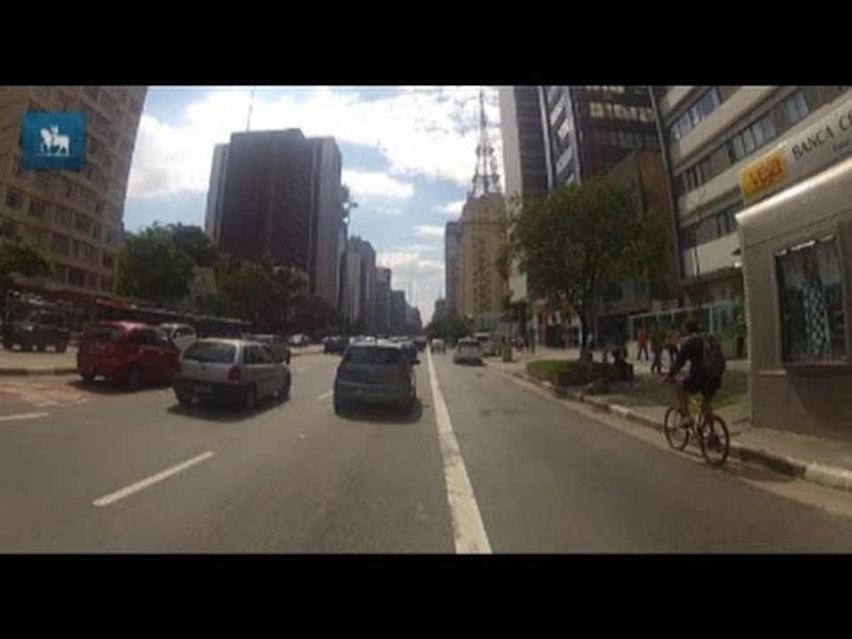 "Infraestrutura de SP obriga ciclista a desrespeitar regras de trânsito"