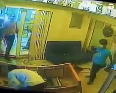 CCTV footage of attack MQM workers attacking ARY News