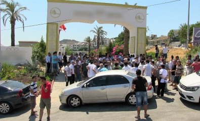 Eylem Yapan Personel Lüks Oteli İşgal Etti