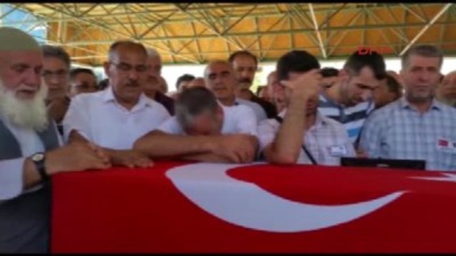 Elazığ - Şanlıurfa'daki Bombalı Saldırıda Şehit Olan Polis Memuru Ömer Son Yolculuğuna Uğurlandı