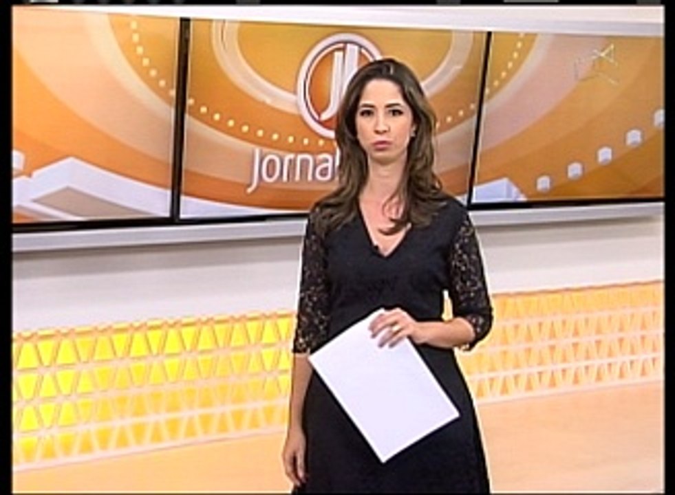 TUCANOS EM CATIVEIRO