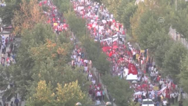 Teröre Lanet Kardeşliğe Davet Yürüyüşü