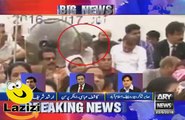 The Moment When Altaf Hussain Was Giving Hate Speech and Farooq Sattar War Cursing Him