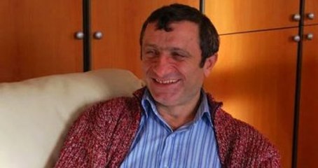 Ünlü Oyuncunun Yakınları: "Ölüm Bilgisi Doğru Değil, Yoğun Bakımda Tutuluyor"