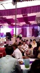 Chú rể hát tặng cô dâu bài Điều Anh Muốn Nói