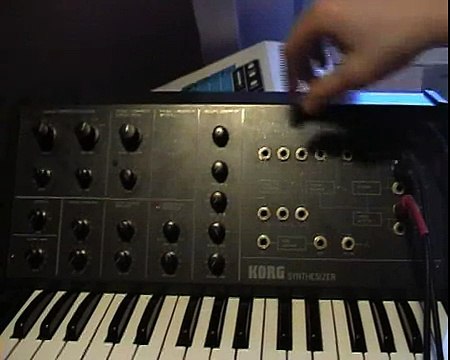 Korg MS-10 + SQ-10 Sequencer Analog synth