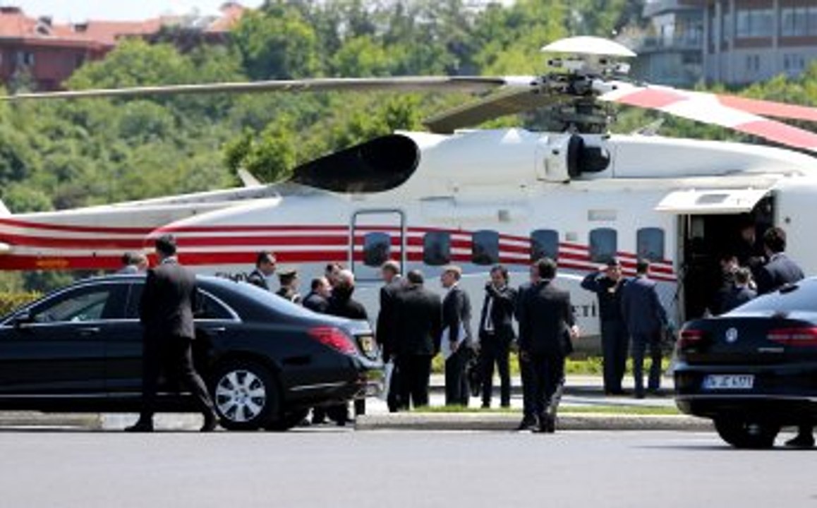 Erdoğan'dan Helikopter Pilotuna: Mertçe Söyleyin Kimden Yanasınız?