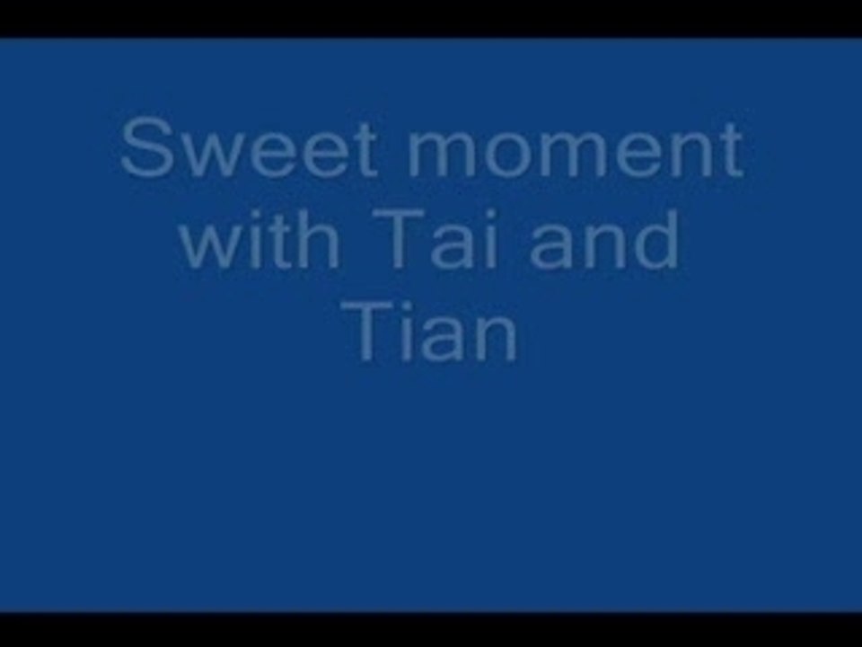 Tai and Tian Sweet Moment