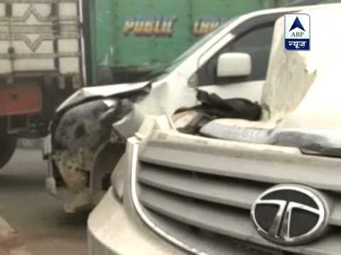 Cars collided on Yamuna Expressway, accident kills 5-year-old kid