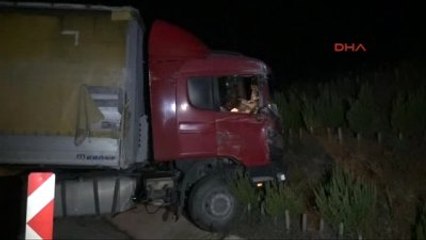 Çanakkale - Tır Karşı Şeride Geçti 1 Yaralı