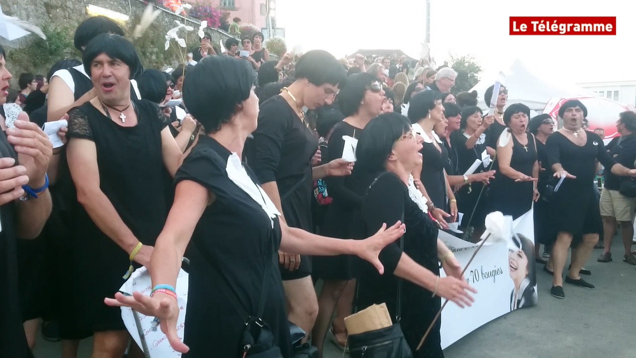 Douarnenez. Temps fête : "Donnez-nous mille colombes..."