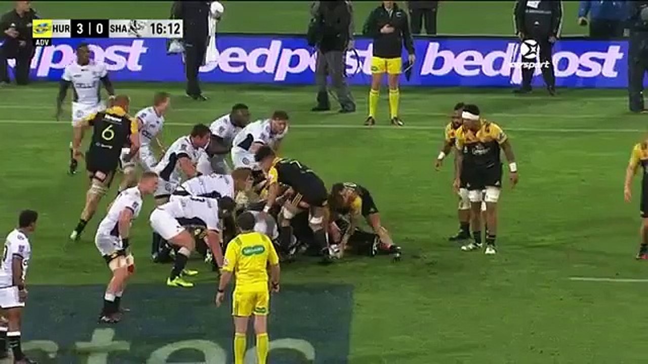 Super Rugby - la victoire des Hurricanes sur le...