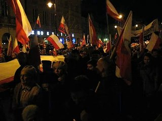 Marsz Pamięci 10 kwietnia 2012 - Prezydent idzie na Wawel