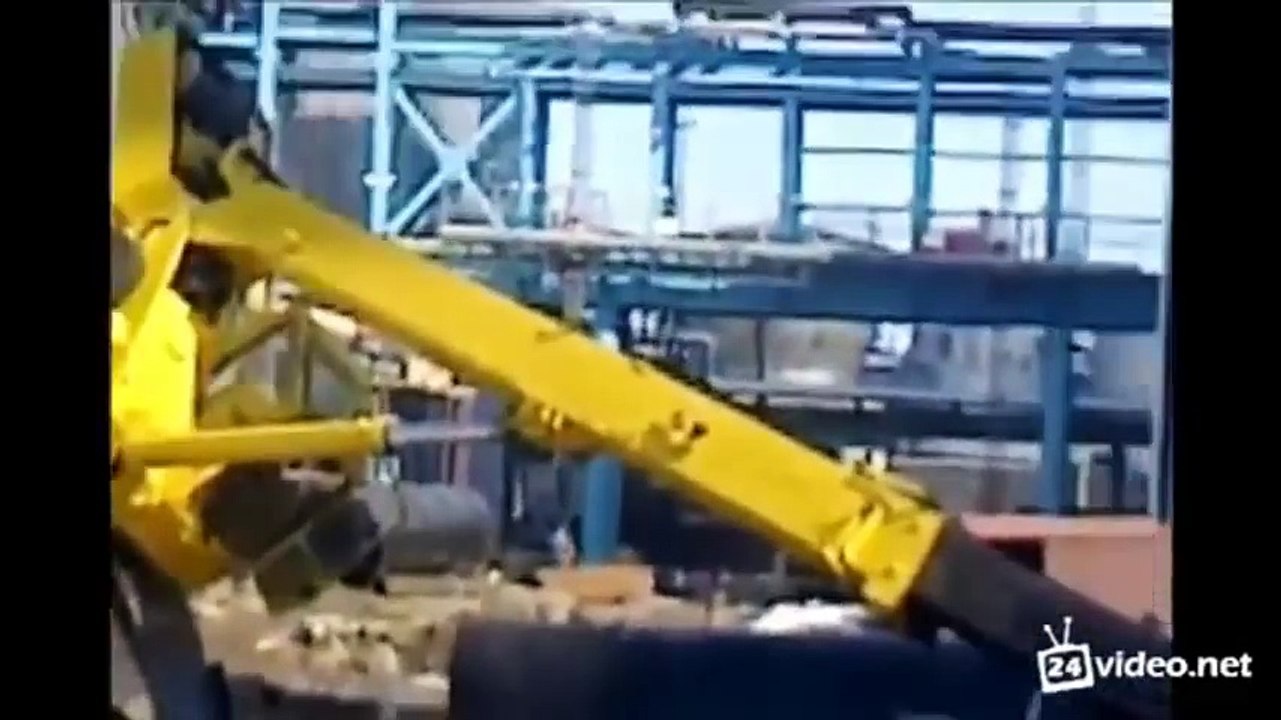 amazing crane accidents, crane lifting fails, shocking accidents compilation