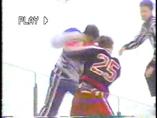 Mike Keane #25 vs Darren Parsons #6 WHL Nov 14/86