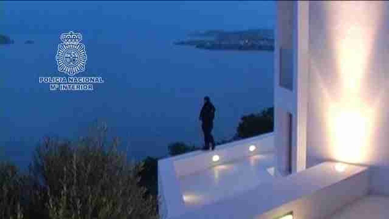 Trafico de armas y extorsión desde Ibiza