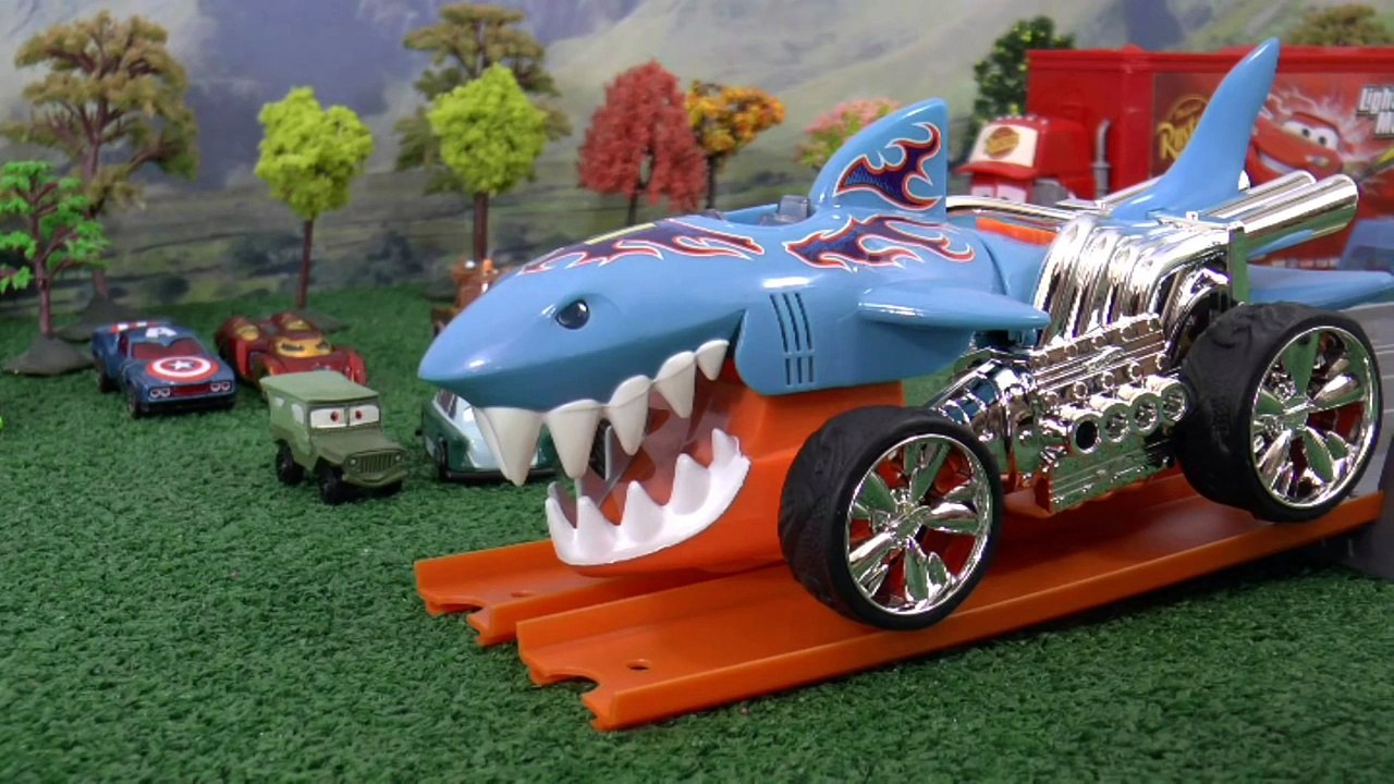 Wheels Shark race Minions and Thomas and Friends (3)