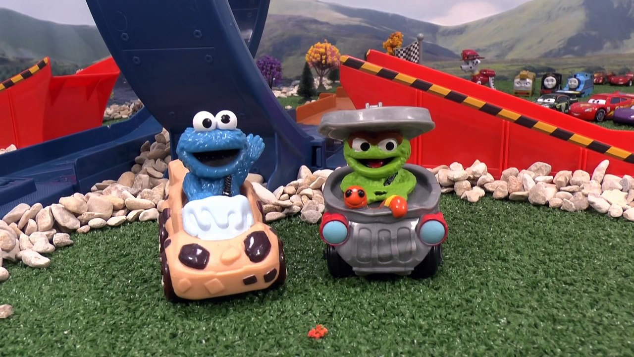 Wheels Shark race Minions and Thomas and Friends (17)