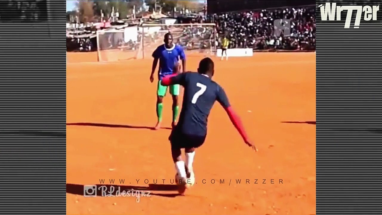 Most Funny Football Vines #1: Bizzare | Fails | Skills | Bloopers