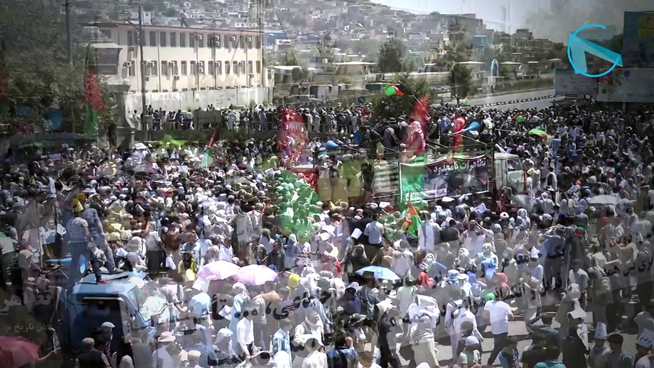 В Афганистане смертник взорвался на митинге, десятки погибших- появилось видео