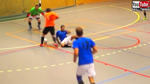 Amazing FUTSAL Twins - Ultimate Skills ★ Falcao Neymar Ronaldo Ricardinho Skills - SkillTwins