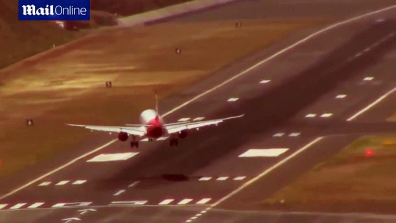 Amazing pilot skills to save plane from crashing file compilation