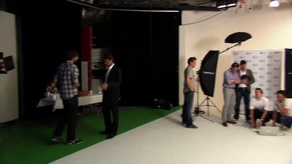 Amazing Roger Federer trickshot on Gillette ad shoot