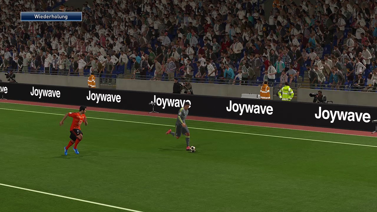 Goal: Ronaldo - Pro Evolution Soccer 2016