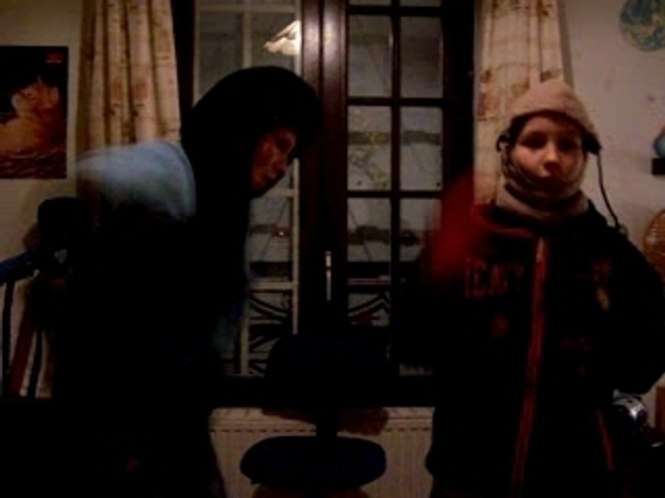 Fous ta cagoule flo et pierre 1