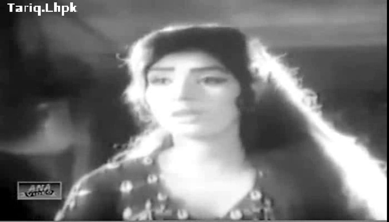 Wadaye ker ke sanam tu na aye pyar ke khoob wadaye nibahey=1971