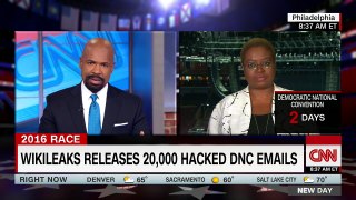 Wikileaks releases hacked DNC emails -