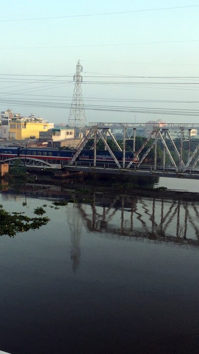 xe lửa bắc nam nam bắc tin tin