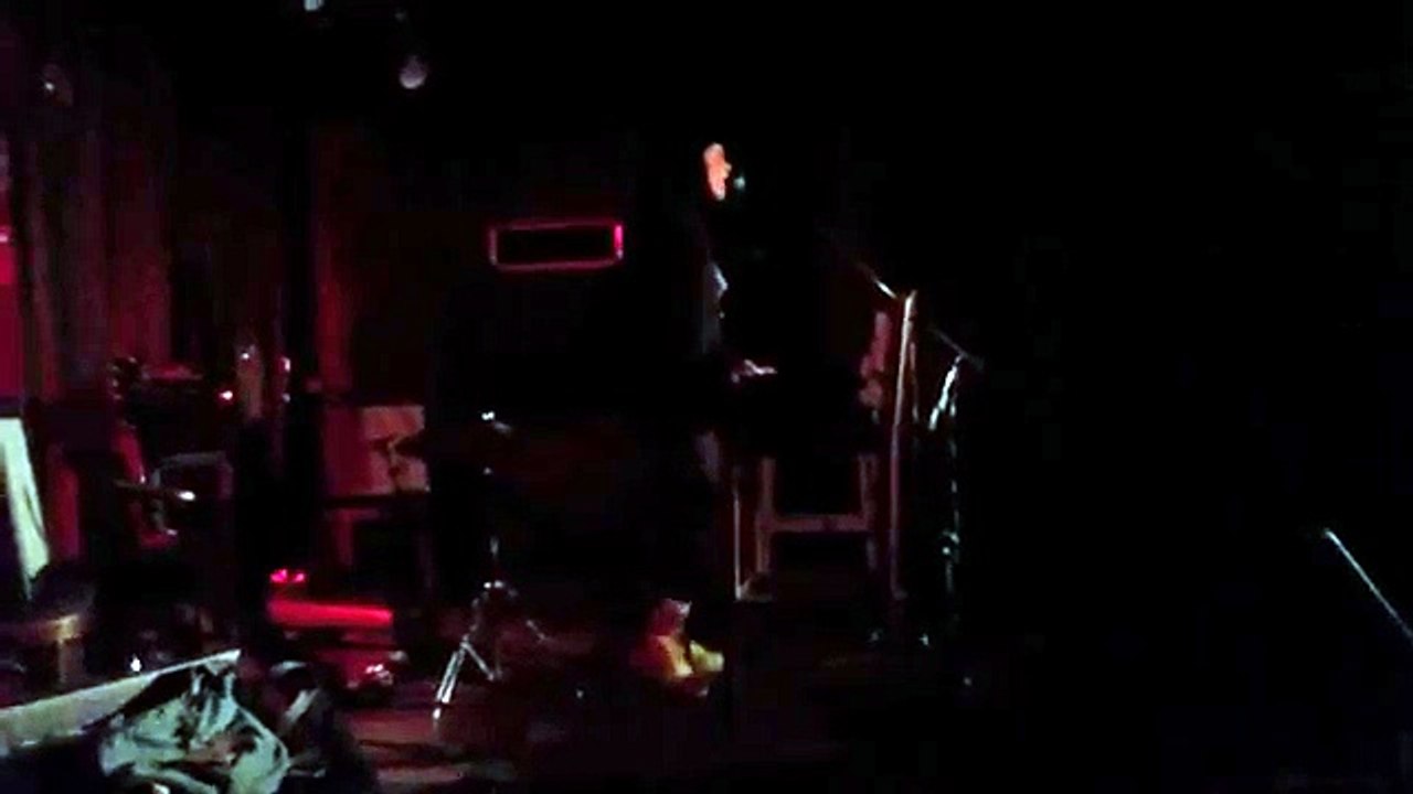 Grimes live - Making it Montreal 27.10.10