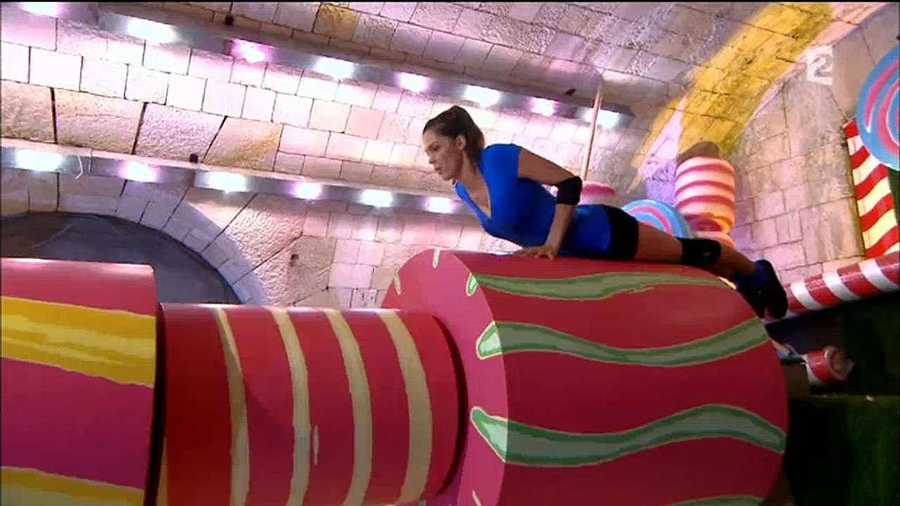 Iris Mittenaere, Miss France 2016 très sexy hier soir dans "Fort Boyard" - Regardez