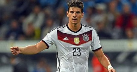 Fiorentina, Beşiktaş'a Para Ödememek İçin Mario Gomez'i Kiralamayı Planlıyor