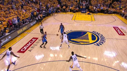 Steph Curry Nails 3-Pointer