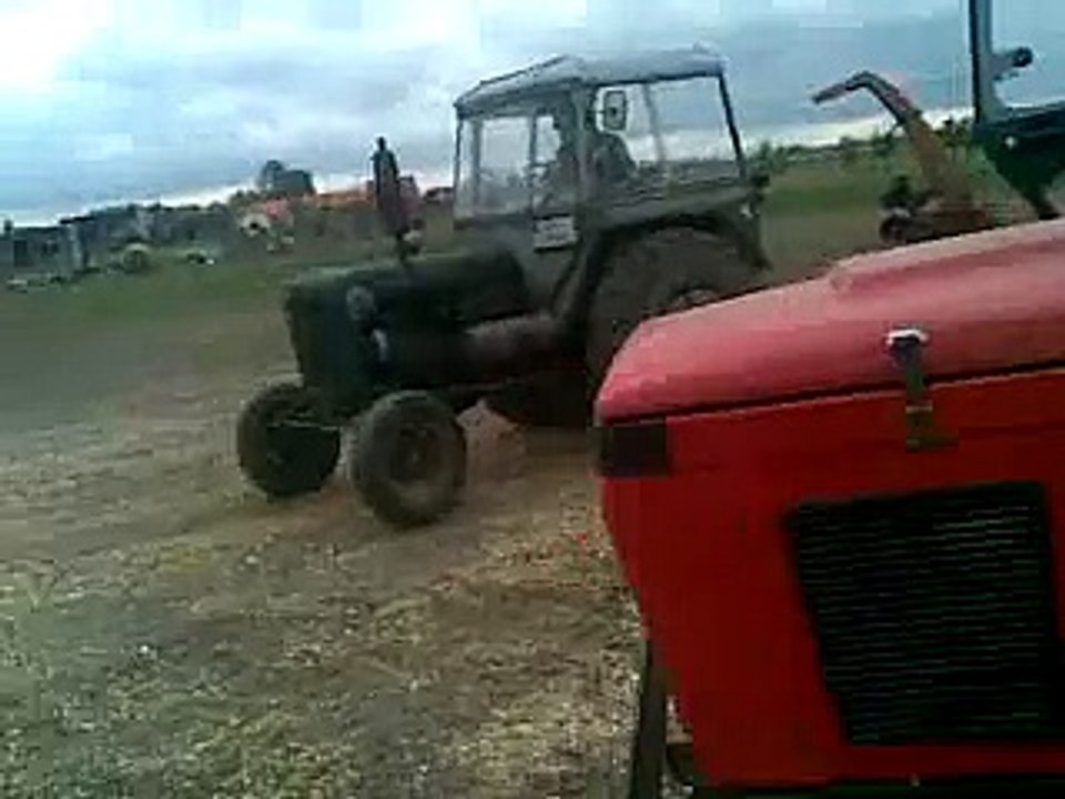 zetor 25 vs zetor 7011