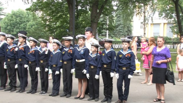 открытие памятника адмиралу флота СССР Н.Г.Кузнецову в Вологде