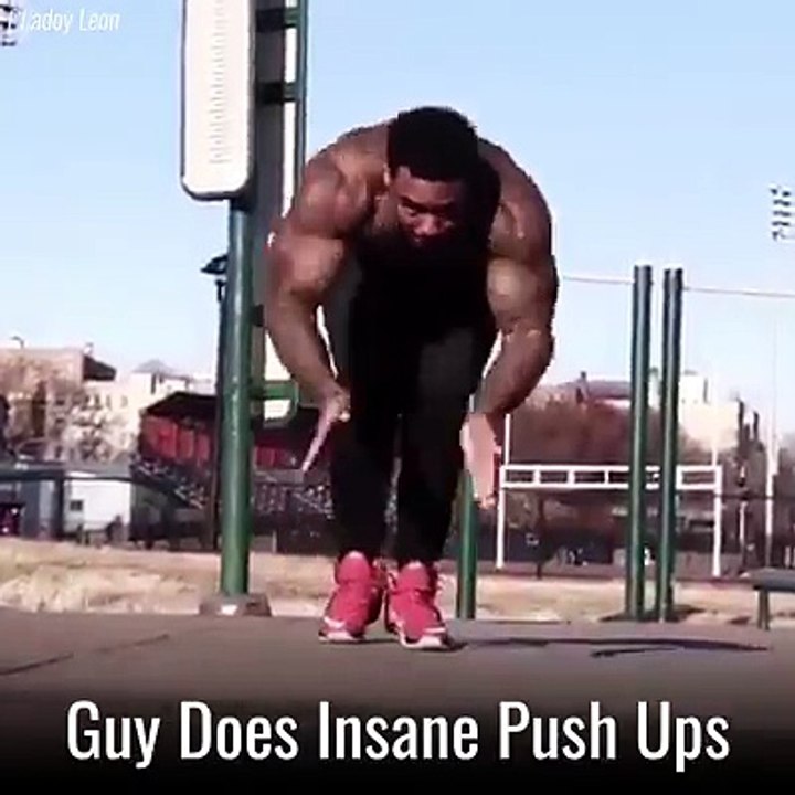 Ce gars est un monstre en muscu et pompes