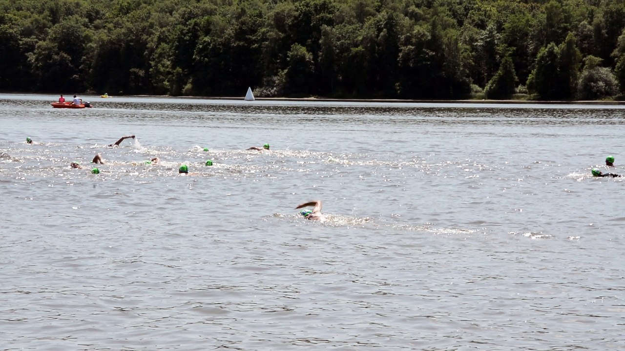 Traversée du lac des Vieilles Forges à la nage