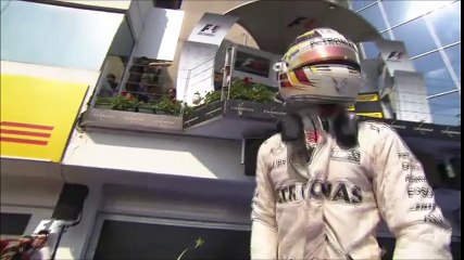 F1 Hungary 2016 - Lewis Hamilton Dabs on 'em