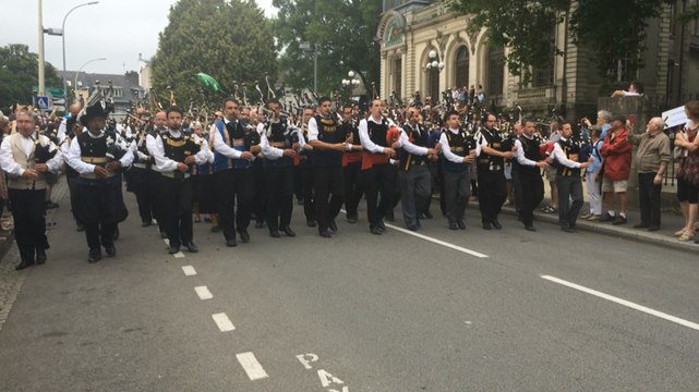Le triomphe des sonneurs au Cornouaille