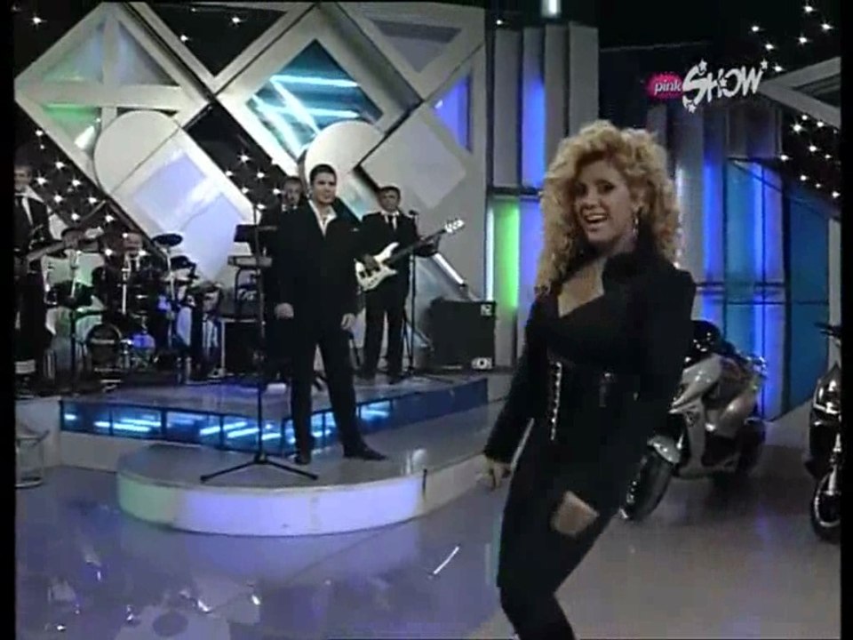 Indira Radic - Lepo se provedi (BRAVO SHOW)