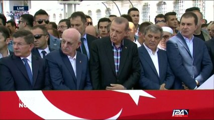 Turkey ruling opposition parties rally together in Taksim Square