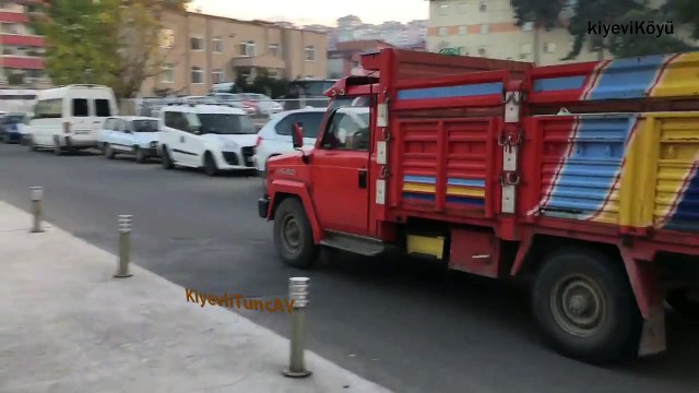 Ağzıyla Siren Sesi Çıkaran Ambulans Çocuk