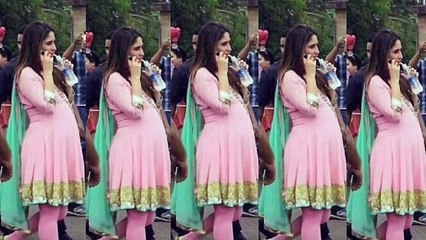 Breaking News: Kareena Kapoor Khan Is Pregnant! 🤰