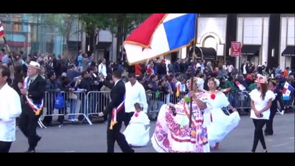 Banda de Musica La Primavera 5 avenue New York[1]