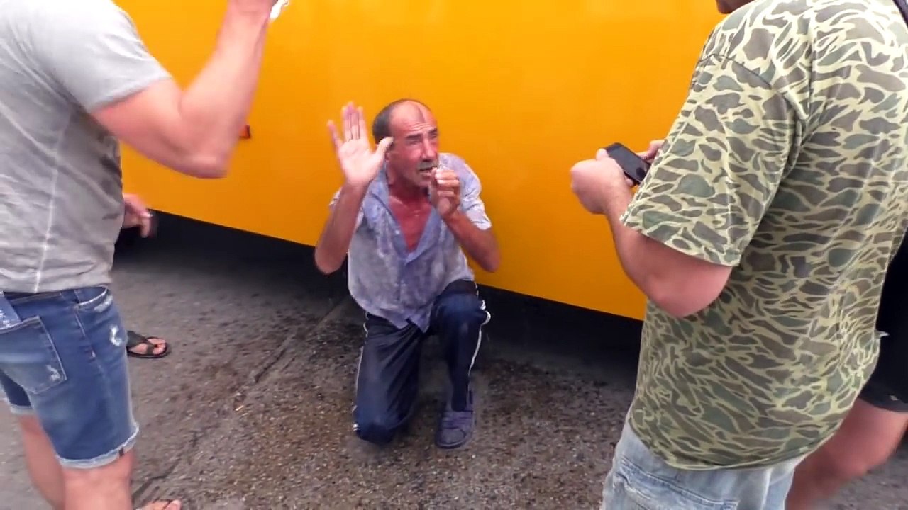 Бердянськ. З мерзотниками тільки так!